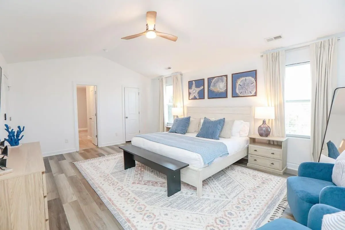 Sojourn Mi Kai The Crib 4 Bedroom Family House North Camellia Acres 0*,  United States