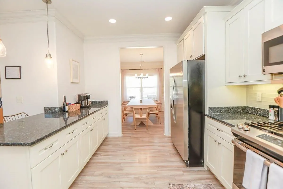 Holiday home Sojourn Mi Kai The Crib 4 Bedroom Family House North Camellia Acres